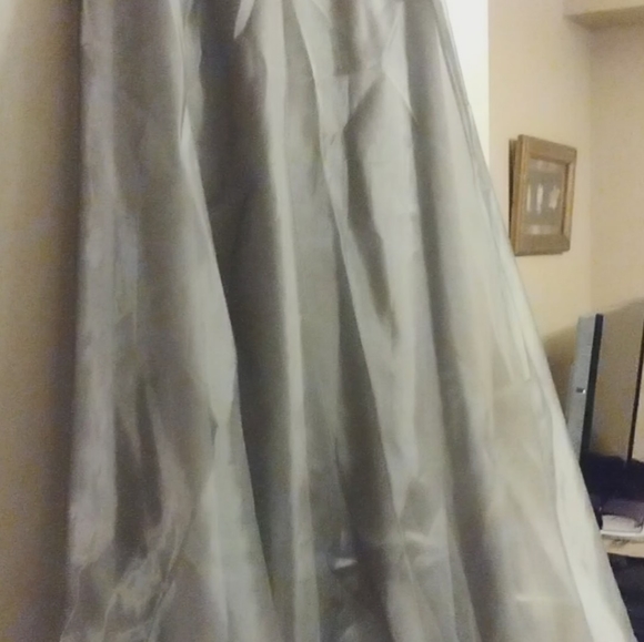 David's Formal 2 Piece Outfit Size 14/16 Skirt 14, Top 16 Excellent Cond $50 - Picture 4 of 6